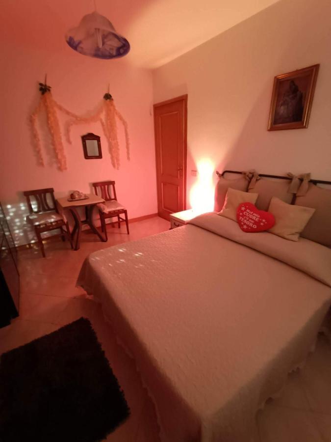 Ferienwohnung Bellissima Stanza Con Parcheggio Gratuito Cinquale Exterior foto
