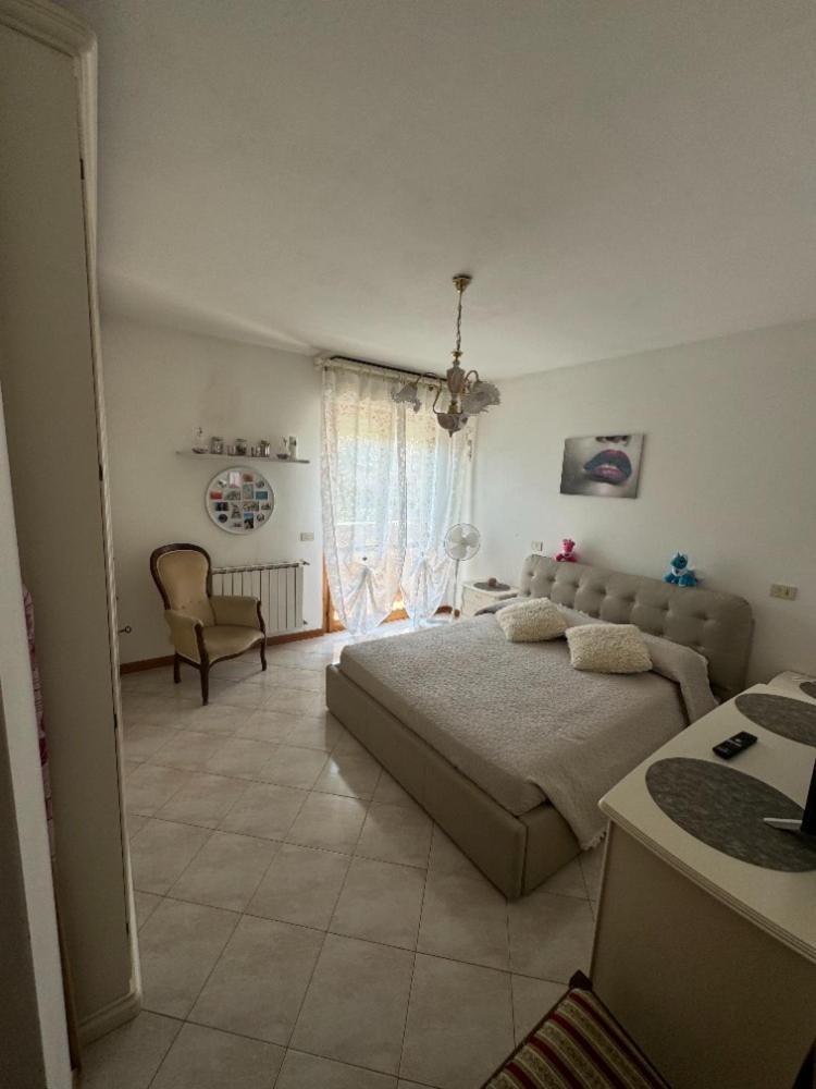 Ferienwohnung Bellissima Stanza Con Parcheggio Gratuito Cinquale Exterior foto